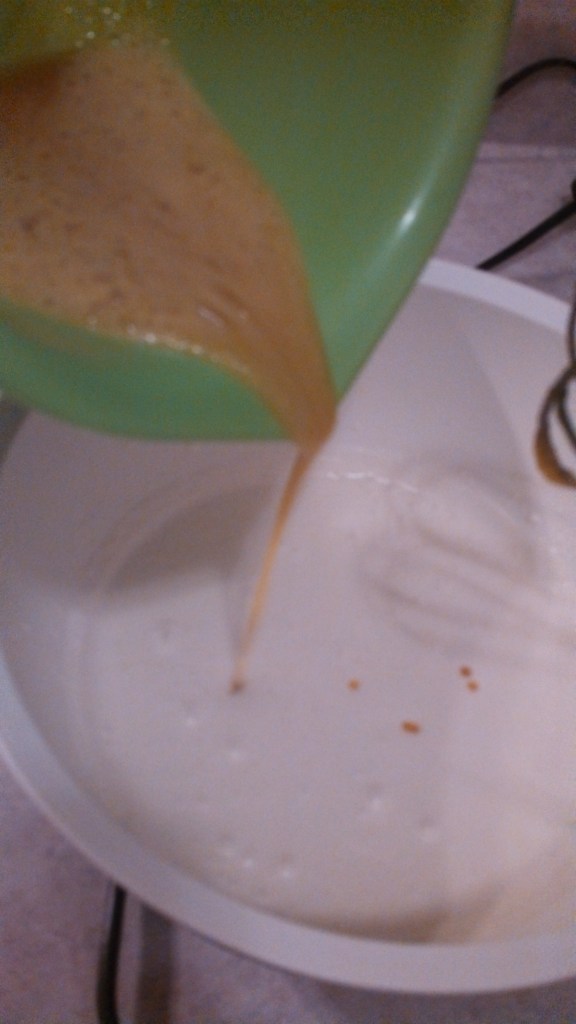 honey-whiskey-ice-cream-into-the-cream